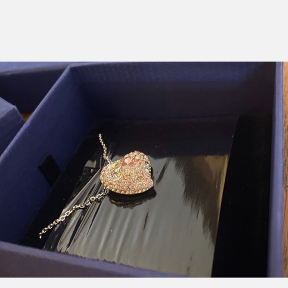 Swarovski Heart Necklace - Picture 10 of 12